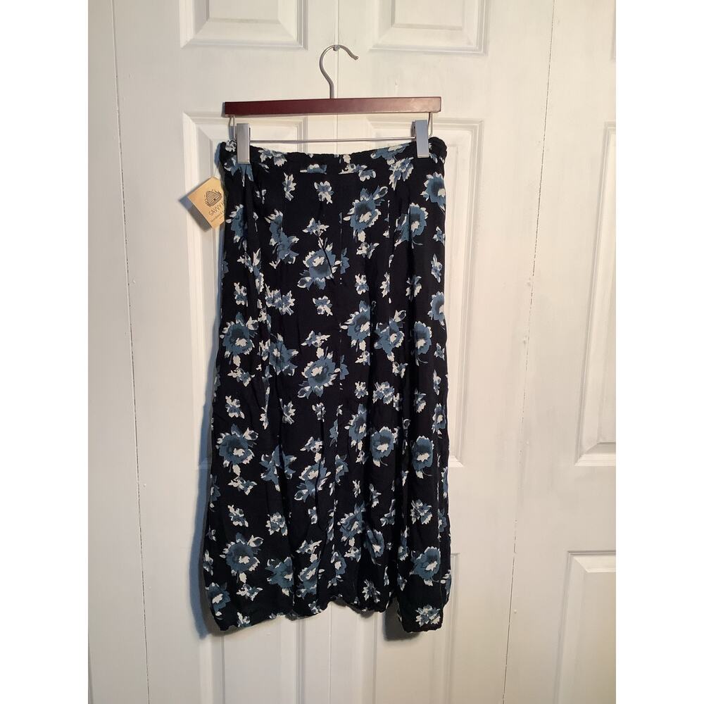 Baani’s Black and Blue Floral Vintage 90s Skirt